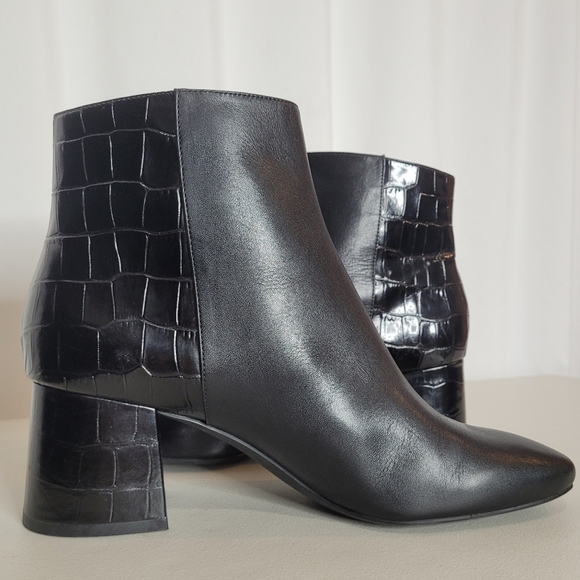 Michael Kors Black Ankle Boots - Picture 4 of 13